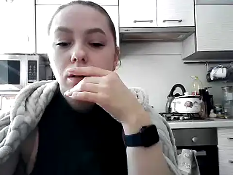 Snapshot of Misssweet_s chatting on 02.16.25 Misssweet s online show from 02.16.25