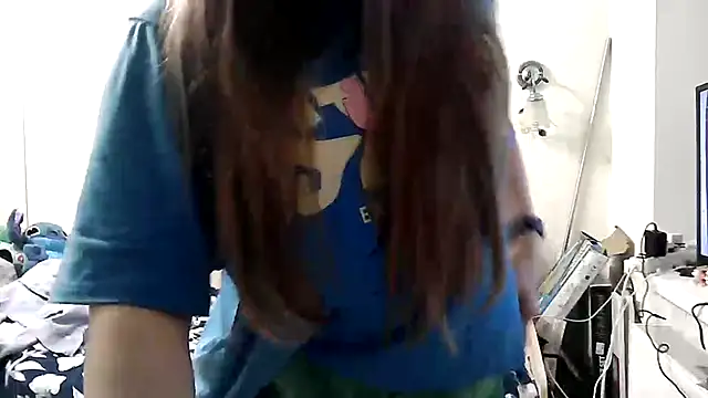 Snapshot of Misssweet_s chatting on 02.22.25 Misssweet s online show from 02.22.25