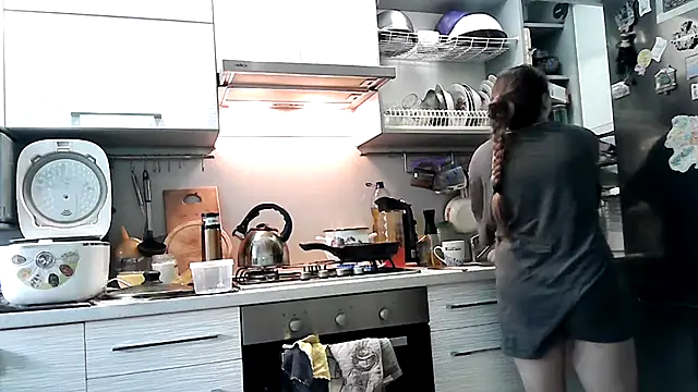 Snapshot of Misssweet_s chatting on 03.05.25 Misssweet s online show from 03.05.25