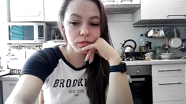 Snapshot of Misssweet_s chatting on 03.17.25 Misssweet s online show from 03.17.25