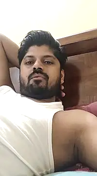 Snapshot of abhi_sexy_model chatting on 02.05.25 abhi sexy model online show from 02.05.25