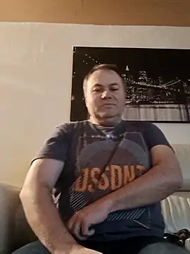 Pourleplasirs online show from 02.14.25