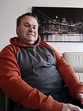 Pourleplasirs online show from 03.09.25