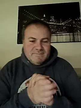 Snapshot of Pourleplasirs chatting on 12.14.25 Pourleplasirs online show from 12.14.25