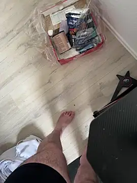 Mo 2003 online show from 02.10.25