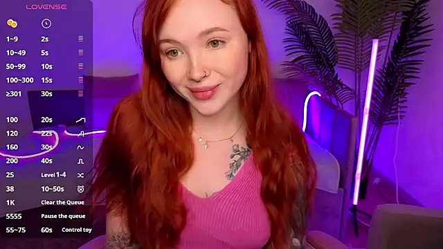 Snapshot of Maya_Light chatting on 11.15.25 Maya Light online show from 11.15.25