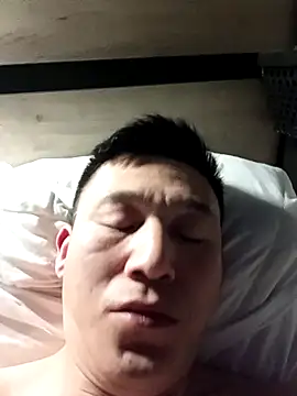 Snapshot of wadmma chatting on 03.13.25 wadmma online show from 03.13.25