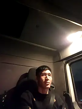 Snapshot of wadmma chatting on 11.02.25 wadmma online show from 11.02.25