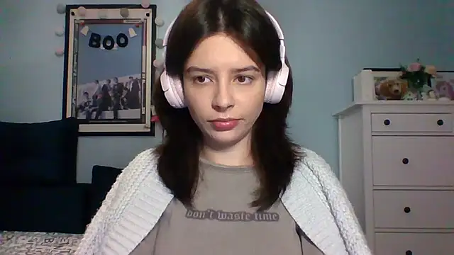 LariceSexy online show from 10.19.25