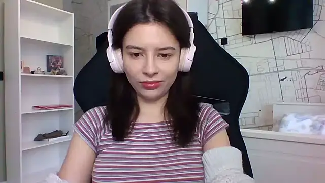 LariceSexy online show from 11.27.25