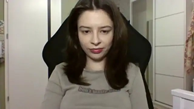 LariceSexy online show from 12.17.25