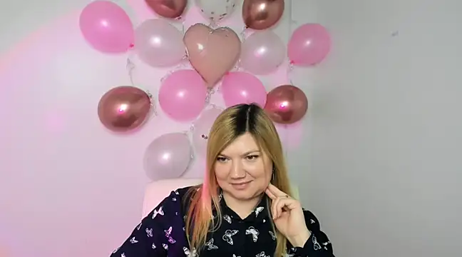 Lola moree online show from 02.12.25