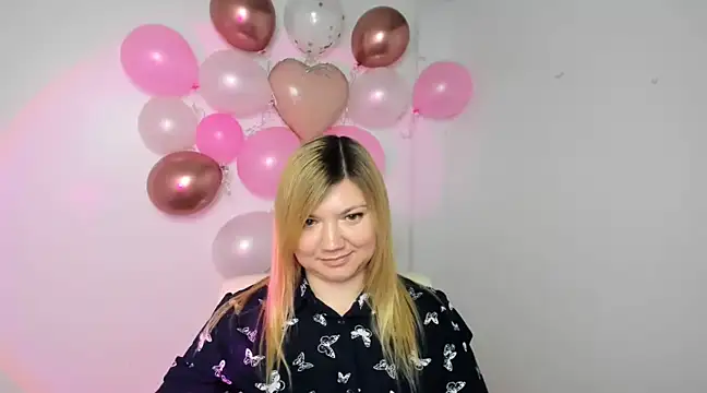 Lola moree online show from 02.14.25