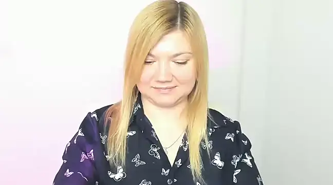 Lola moree online show from 03.18.25