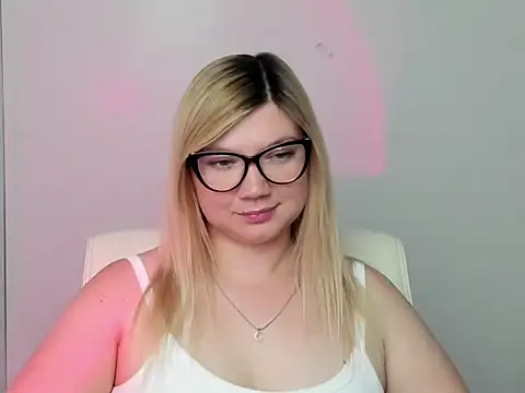 Lola moree online show from 09.14.25