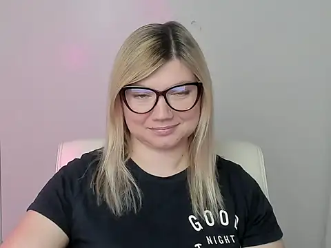 Lola moree online show from 10.03.25