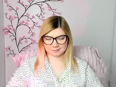 Snapshot of Lola_moree chatting on 02.01.26 Lola moree online show from 02.01.26