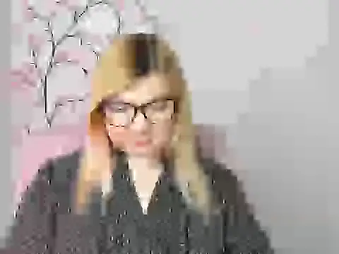 Snapshot of Lola_moree chatting on 02.06.26 Lola moree online show from 02.06.26