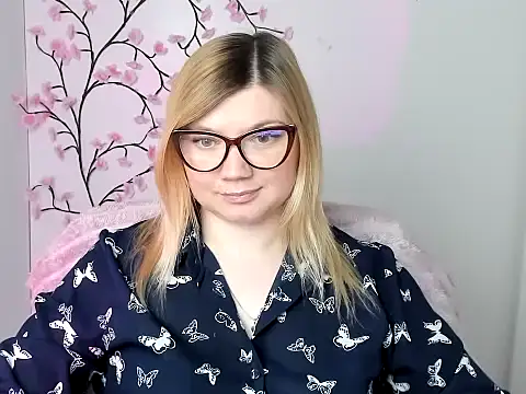 Lola moree online show from 04.15.26