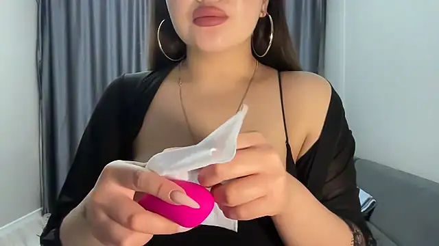 anora sunny online show from 03.02.25