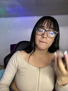 Snapshot of Melody_rousse_ chatting on 02.26.25 Melody rousse online show from 02.26.25