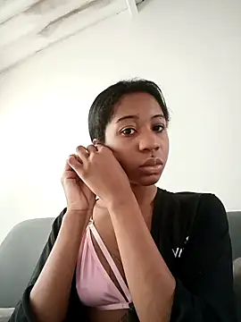 Zaira Rose  online show from 02.14.26