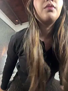 Snapshot of Hadley_ chatting on 02.25.26 Hadley online show from 02.25.26