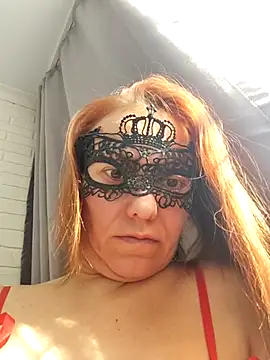Snapshot of EmmaLaMiss chatting on 02.26.25 EmmaLaMiss online show from 02.26.25