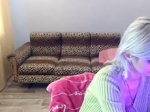 Snapshot of SexyBeatriice chatting on 03.18.25 SexyBeatriice online show from 03.18.25