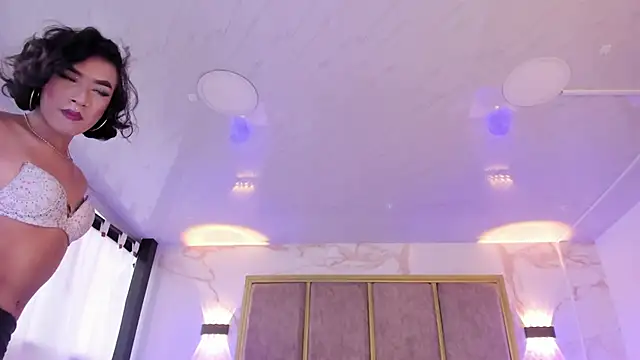 Snapshot of AliDiaz_ chatting on 03.22.25 AliDiaz online show from 03.22.25