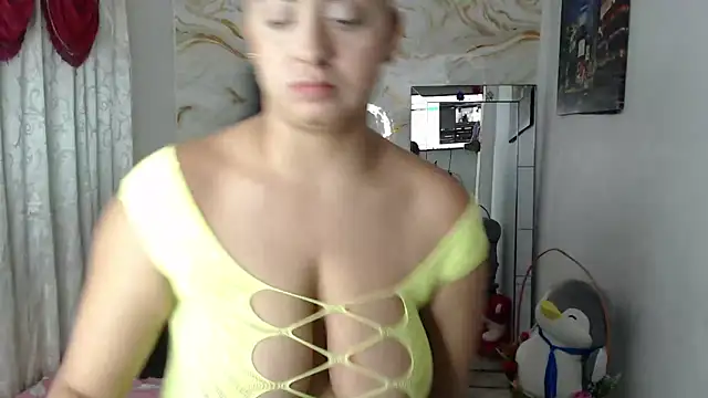 Snapshot of kendall_morry chatting on 11.13.25 kendall morry online show from 11.13.25