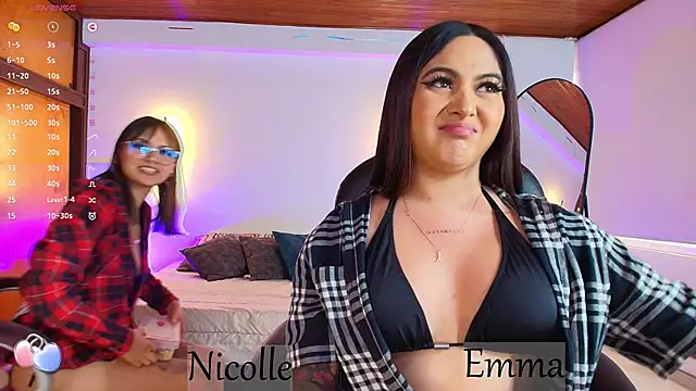 Snapshot of _Emma11 chatting on 02.10.25 Emma11 online show from 02.10.25