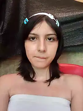 Maiden-Hot online show from 02.08.25