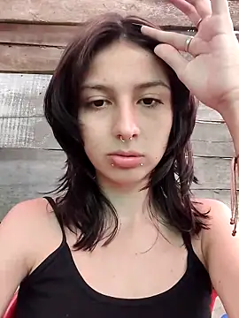 Maiden-Hot online show from 03.05.25