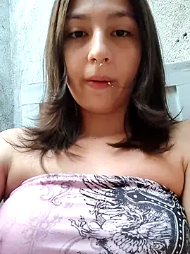 Maiden-Hot online show from 03.04.26