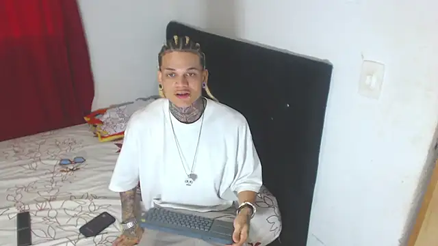 hot man05 online show from 02.16.25