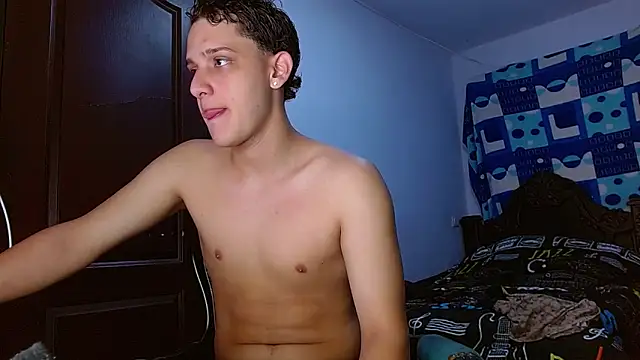 Snapshot of Thomas_May4rs chatting on 11.29.25 Thomas May4rs online show from 11.29.25