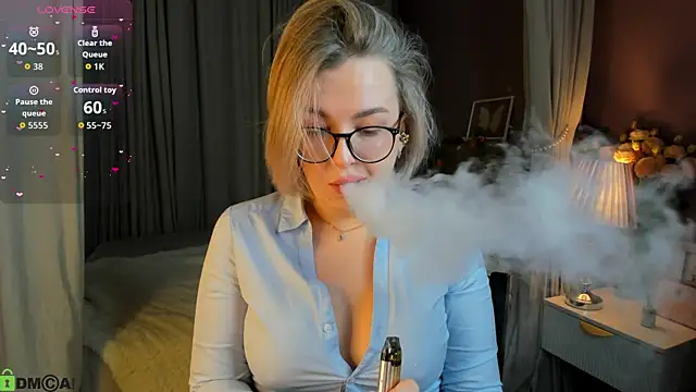 Nikki Kai online show from 10.08.25