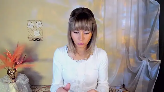 Snapshot of CharmBianca chatting on 10.12.25 CharmBianca online show from 10.12.25