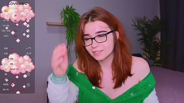 Snapshot of Anncouette_ chatting on 02.08.25 Anncouette online show from 02.08.25