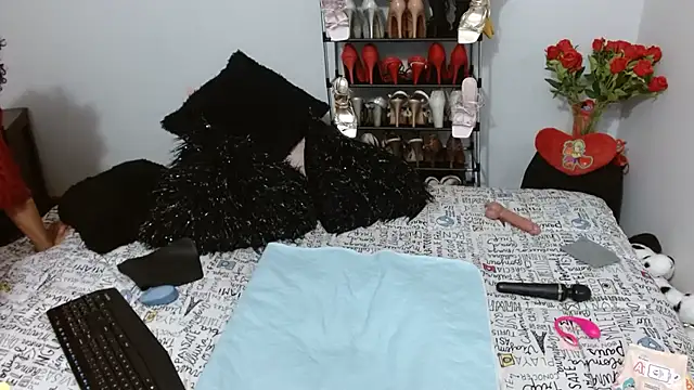 Lunasquirt1985 online show from 02.11.26