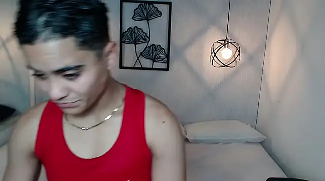 Liiamthompson online show from 03.13.25