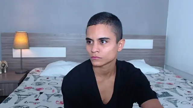 Liiamthompson online show from 10.04.25