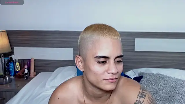 Liiamthompson online show from 01.10.26