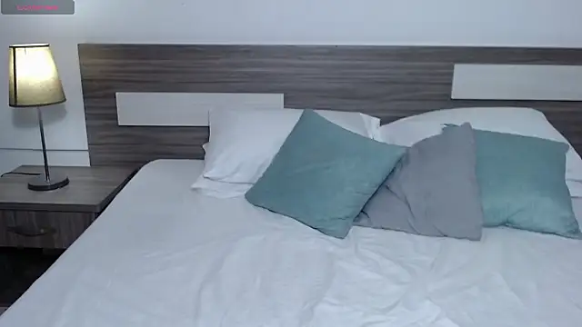 Liiamthompson online show from 03.09.26