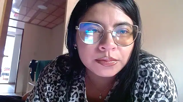 Snapshot of viccky_vick chatting on 03.30.26 viccky vick online show from 03.30.26