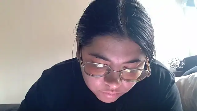 Snapshot of viccky_vick chatting on 04.06.26 viccky vick online show from 04.06.26