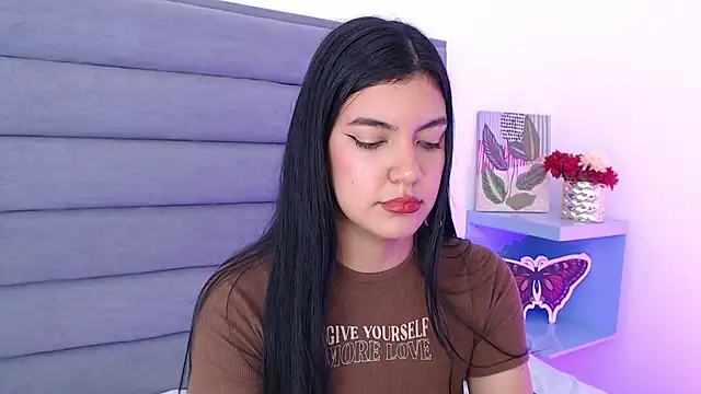 Snapshot of JenniferHost chatting on 02.27.25 JenniferHost online show from 02.27.25