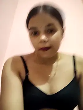 Snapshot of RAYI_123 chatting on 11.12.25 RAYI 123 online show from 11.12.25