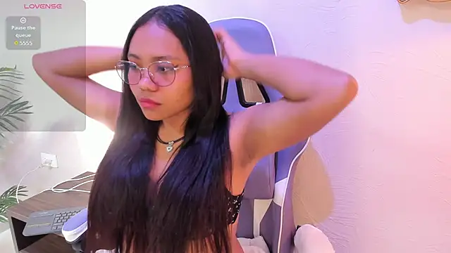 yeikafoxy online show from 03.06.25